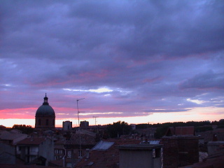 When clicked, Show still image